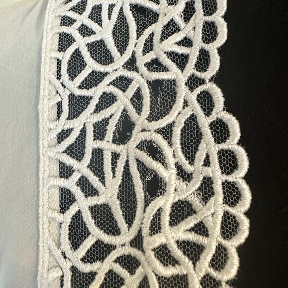 Vintage Judith Hart White Long Womens Robe Medium Crochet Maxi Elegant - Picture 3 of 13